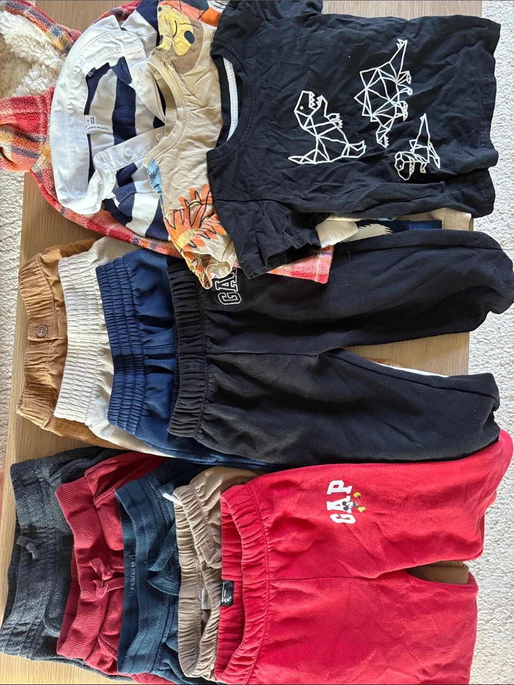 Lot boys 2t (few 3T) GAP, Primark, H&M, Janie and Jack, Nike, and more